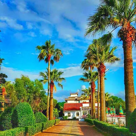 Hotel Tropikal 3*