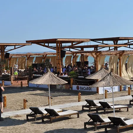 Hotel Tropikal Durrës