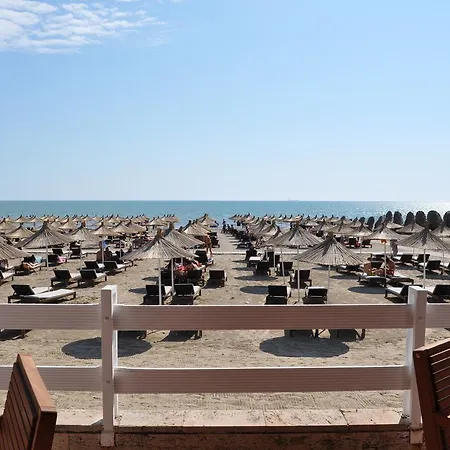 Hotel Tropikal 3*